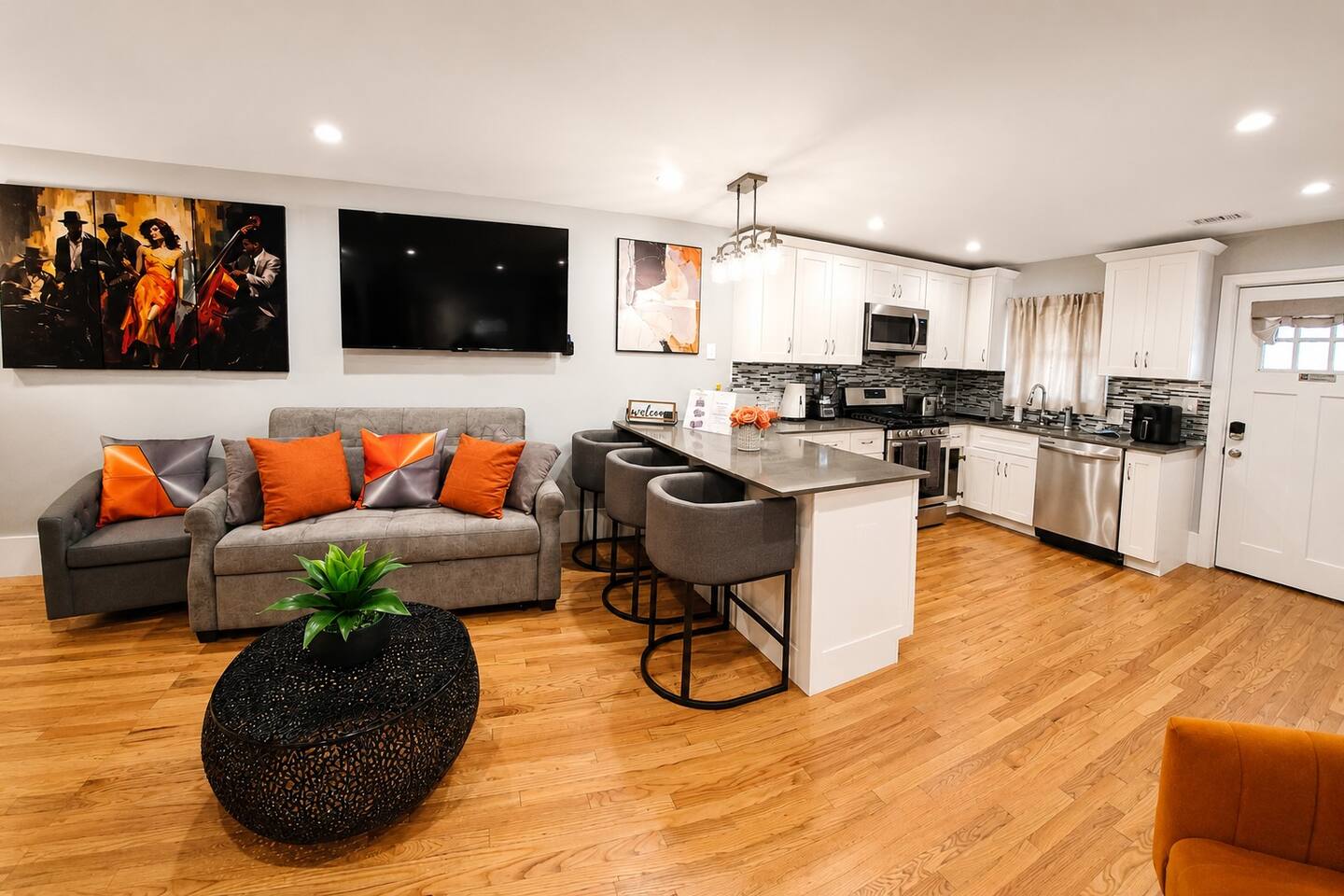 143 Erie Street, Apt 1