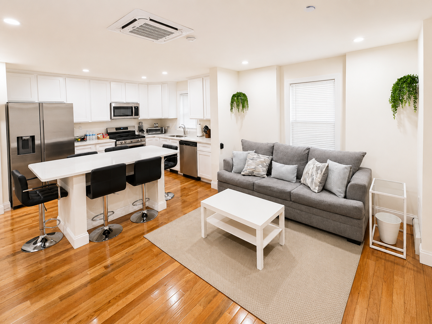 9 Bernard Street, Apt 9B2