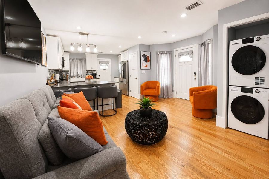 143 Erie Street, Apt 1 - photo 4