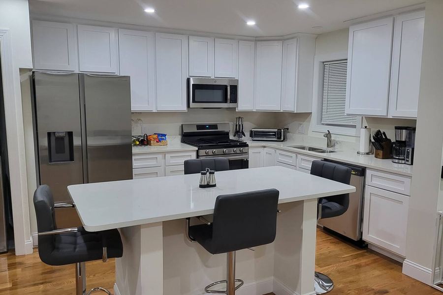 7 Bernard Street, Apt 7B2 - photo 16