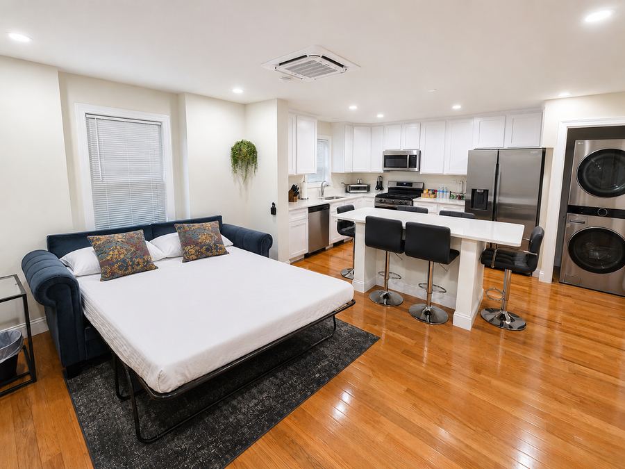 7 Bernard Street, Apt 7B2 - photo 10