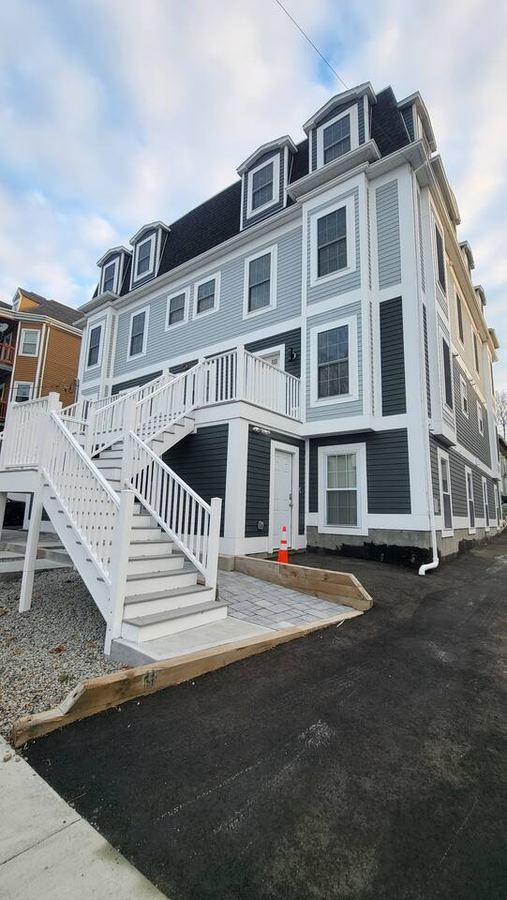 9 Bernard Street, Apt 9B1 - photo 9